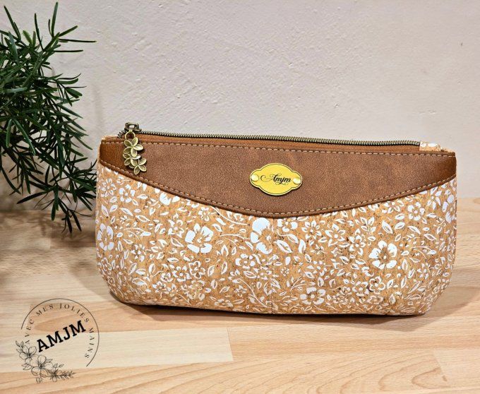 Pochette Ellana en liège fleuri et simili marron