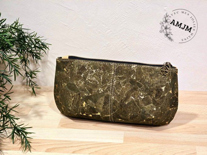 Pochette Ellana en liège kaki et doré