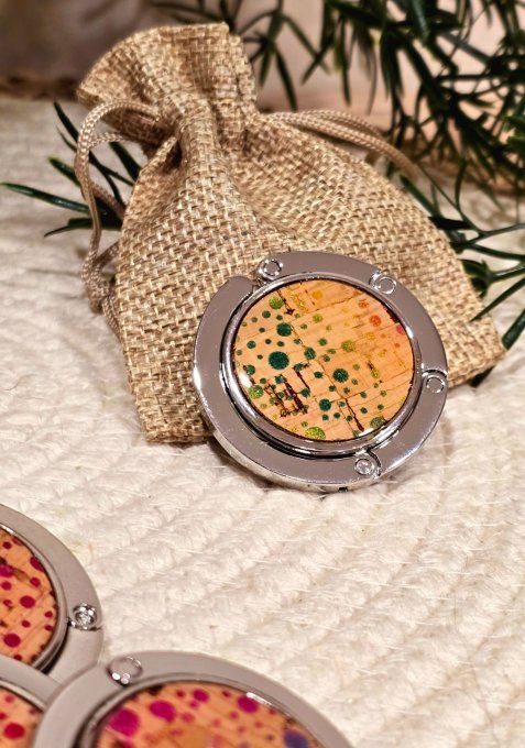 Accroche sac liège motifs taches colorées 