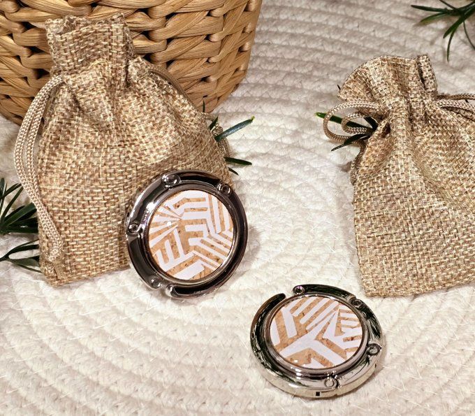 Accroche sac liège motifs blancs