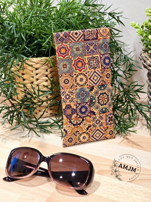 Étui à lunettes en liège imprimé motif mosaïque