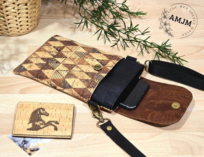 Pochette téléphone Sevien en liège 