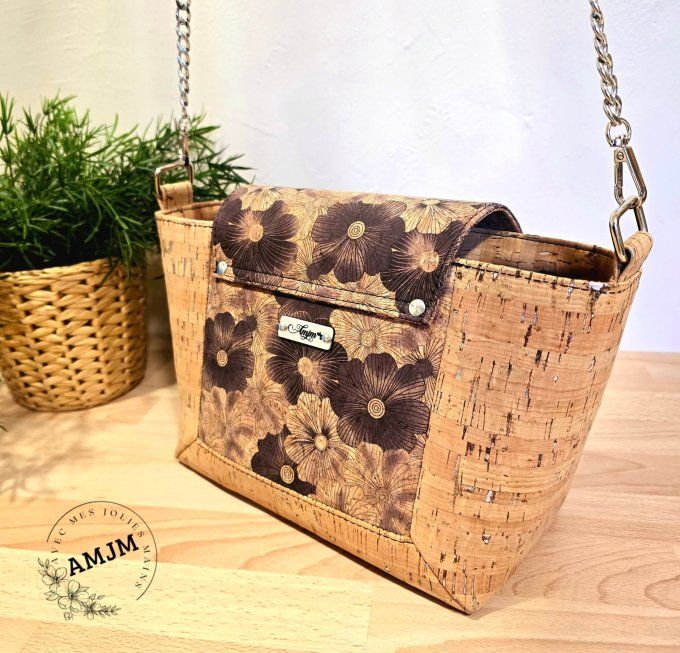 Sac Oma en liège fleuri et liège naturel éclats argentés